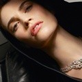 Lily James Berpose untuk Majalah Vanity Fair