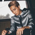 Pose Serius Kai EXO di Majalah W Korea Edisi Agustus 2015