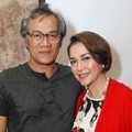 Tio Pakusadewo dan Widyawati di Press Conference dan Rilis Soundtrack Film 'Surat dari Praha'