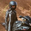 Ilsa Faust (Diperankan Rebecca Ferguson) Menunggangi BMW S1000R