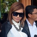 Denada Ditemui Usai Sidang Cerai dengan Agenda Mediasi