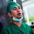 Raffi Ahmad Ditemui di RSU Bunda, Menteng