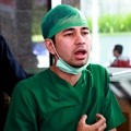 Raffi Ahmad Ditemui di RSU Bunda, Menteng
