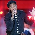 Pharrell Williams di MTV Video Music Awards 2015