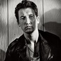 Miles Teller di Majalah Esquire Edisi September 2015