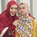 Oki Setiana Dewi dan Ria Yunita Saat Ditemui di BilanganTendean, Jakarta Selatan
