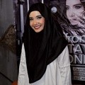 Zaskia Sungkar Gelar Press Conference Karyanya Bertema 'From Batavia to London'