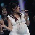 Penampilan Novita Dewi di Result Show Grand Final X Factor Indonesia Season 2