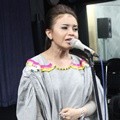 Rossa Latihan Vokal di Studio Erwin Gutawa