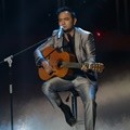 Bebi Romeo Tampil di Panggung AMI Awards 2015