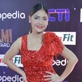 Irma Darmawangsa Hadir di AMI Awards ke-18