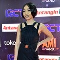 Rini Wulandari Hadir di AMI Awards ke-18