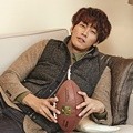 Kim Young Kwang di Majalah L'Officiel Hommes Edisi Oktober 2015