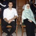 Stuart Collin dan Risty Tagor Ditemui di Pengadilan Agama Jakarta Selatan