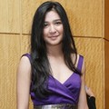 Mikha Tambayong di Resepsi Pernikahan Glenn Alinskie dan Chelsea Olivia