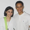 Choky Sitohang Didampingi Istri Tercinta Meresmikan Kedai Barunya