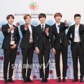U-KISS di Red Carpet Korea Drama Awards 2015