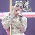 Syahrini Saat Tampil di Malam Puncak Kilau Raya MNCTV 24