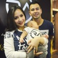 Raffi Ahmad dan Nagita Slavina di Acara Pembukaan 'RA Jeans'