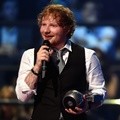 Ed Sheeran Raih Penghargaan Best Live Act MTV EMAs 2015