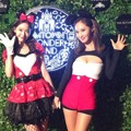 Yoona dan Yuri Girls' Generation Hadir dengan Kostum Minnie dan Mickey Mouse