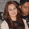 Irish Bella Ditemui di Syukuran Film '2 Batas Waktu'