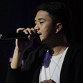Radit B.A.G Saat Tampil di Konser Melawan Asap