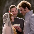 Stef Dawson Sebagai Annie Cresta dan Sam Claflin Sebagai Finnick Odair