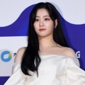 Lee Yu Bi di Red Carpet Blue Dragon Awards 2015