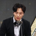 Byun Yo Han Raih Piala Best New Actor