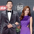Lee Ki Woo dan Stephanie Lee di Red Carpet MAMA 2015