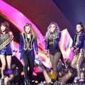 Penampilan 2NE1 Kejutkan Panggung di MAMA 2015
