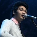 Mikha Angelo The Overtunes di Garnier Sakura Garden Festival 2015