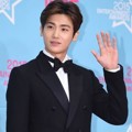 Hyungsik ZE:A di Red Carpet MBC Entertainment Awards 2015