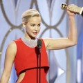 Jennifer Lawrence Raih Piala Best Actress in a Motion Picture, Musical or Comedy