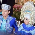 Fedi Nuril dan Vanny Widyastati Saat menemui Wartawan yang Hadir