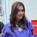 Syahnaz Sadiqah Ditemui Usai Mengisi Program 'Rumpi'