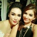 Feby Febiola dan Deasy Bouman