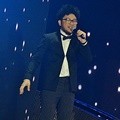 Kunto Aji Bawakan Lagu 'Love Yourself'