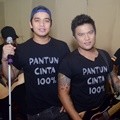 Billy Syahputra dan Posan Tobing Rilis Single 'Pantun Cinta 100 Persen'