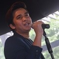 Billy Syahputra Bawakan Single 'Pantun Cinta 100 Persen' Live Streaming