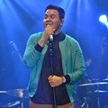 Tulus di Konser 'Kahitna 30 Years Anniversary Love Festival'