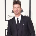 Robin Thicke di Red Carpet Grammy Awards 2016