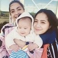 Senangnya Rafathar Berkeliling Eropa