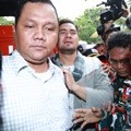 Saiful Jamil Tiba di Polsek Metro Kelapa Gading