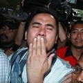 Saiful Jamil Tiba di Polsek Metro Kelapa Gading