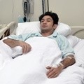 Reza Rahadian Ditemui di RS Medistra