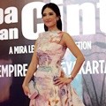 Dian Sastro Cantik dengan Balutan Gaun Karya Didi Budiardjo