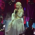 Cantiknya Fatin Shidqia di SCTV Music Awards 2016