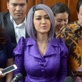 Julia Perez Hadir di Sidang Putusan Cerai